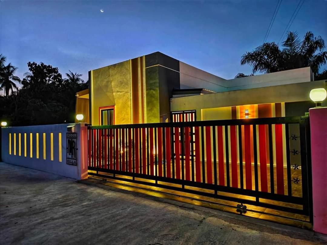Nkr Poolvilla Ban Don  Eksteriør bilde